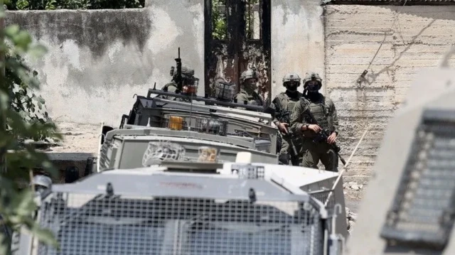 Israeli Army Raids 400 West Bank Sites, Detains Dozens During Security Operation
