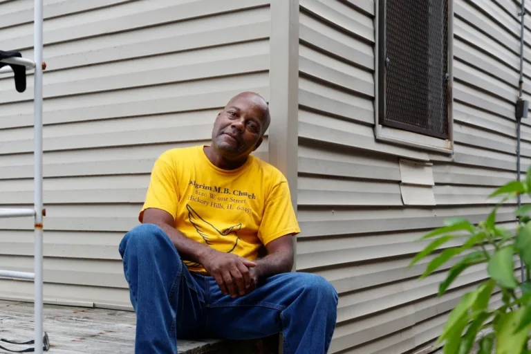 Federal Funding Cuts Threaten Chicago’s Homeless Services and Housing Stability (Chicago, Illinois)