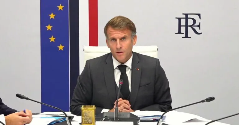Macron: After half a million people on the streets, protests continue despite restrictions