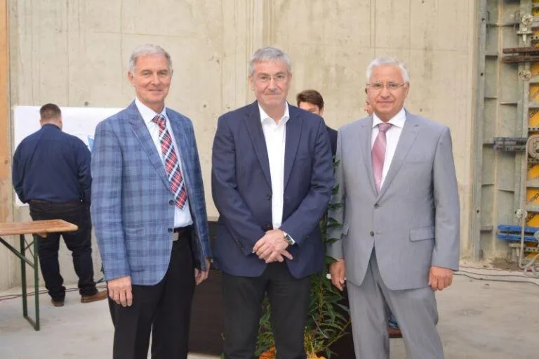 New Apostolic Church in Falkensee, Germany, celebrates topping-out ceremony for new church building